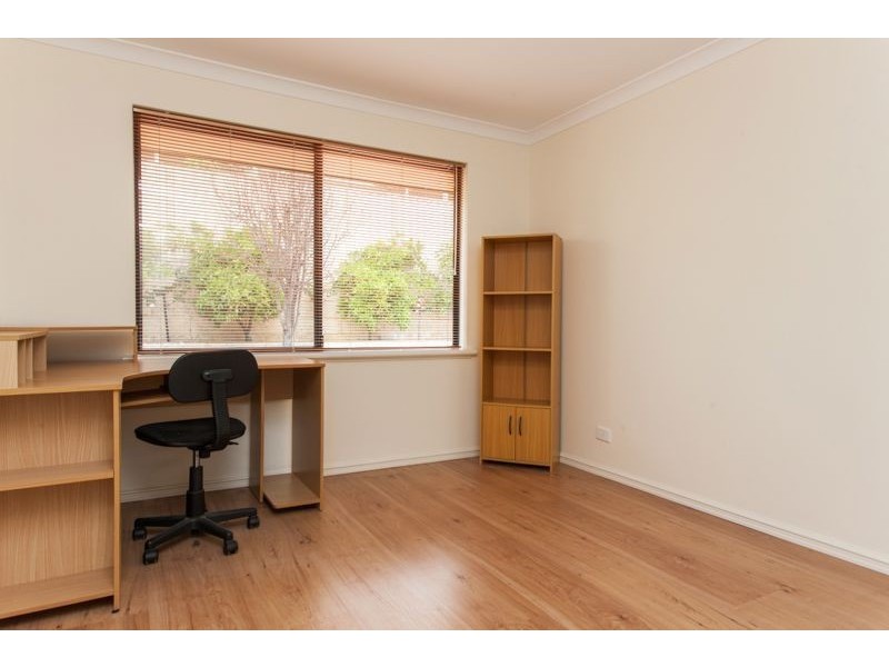 3 Royale Way, Bibra Lake WA 6163