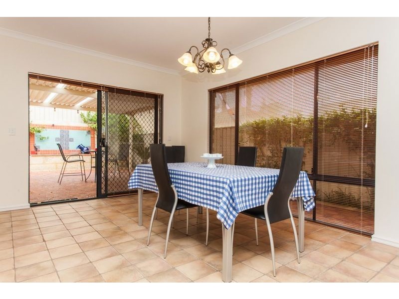 3 Royale Way, Bibra Lake WA 6163