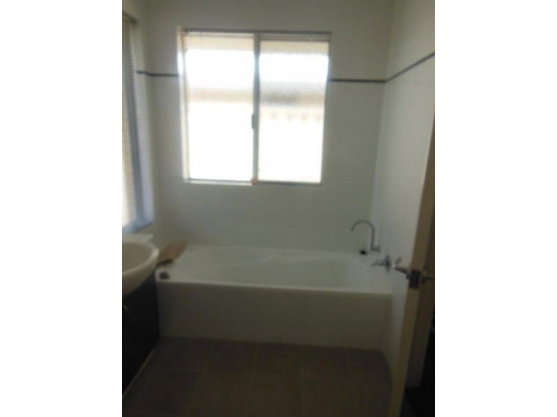 23 Zamia Loop, Falcon WA 6210