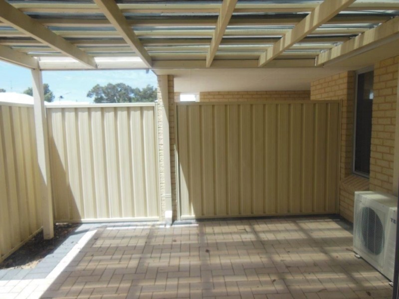 23 Zamia Loop, Falcon WA 6210