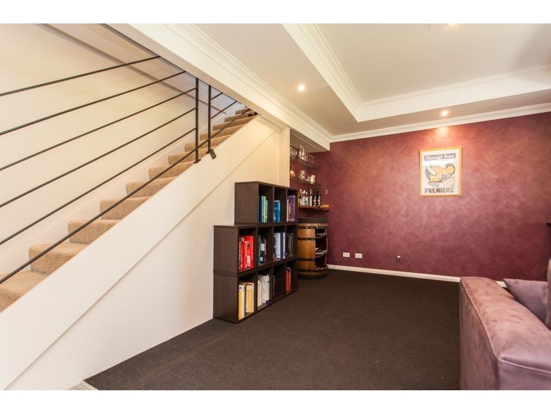 11 Provincial Mews, Bibra Lake WA 6163