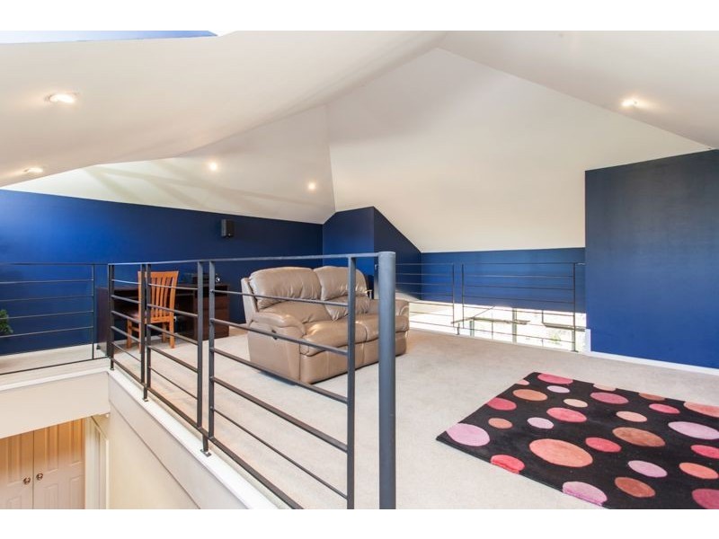 11 Provincial Mews, Bibra Lake WA 6163