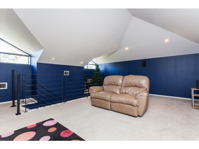 11 Provincial Mews, Bibra Lake WA 6163