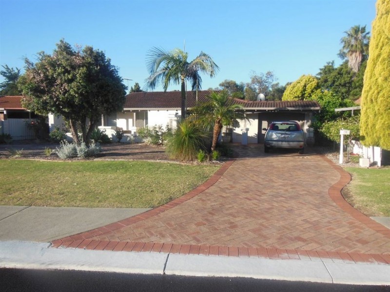 8 Prescott Drive, Gosnells WA 6110