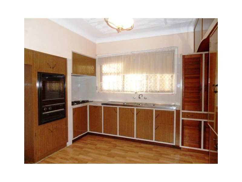 21 Martha Street, Beaconsfield WA 6162