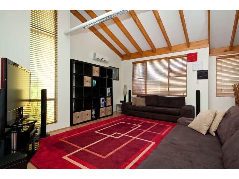 6 Bracken Way, Bibra Lake WA 6163