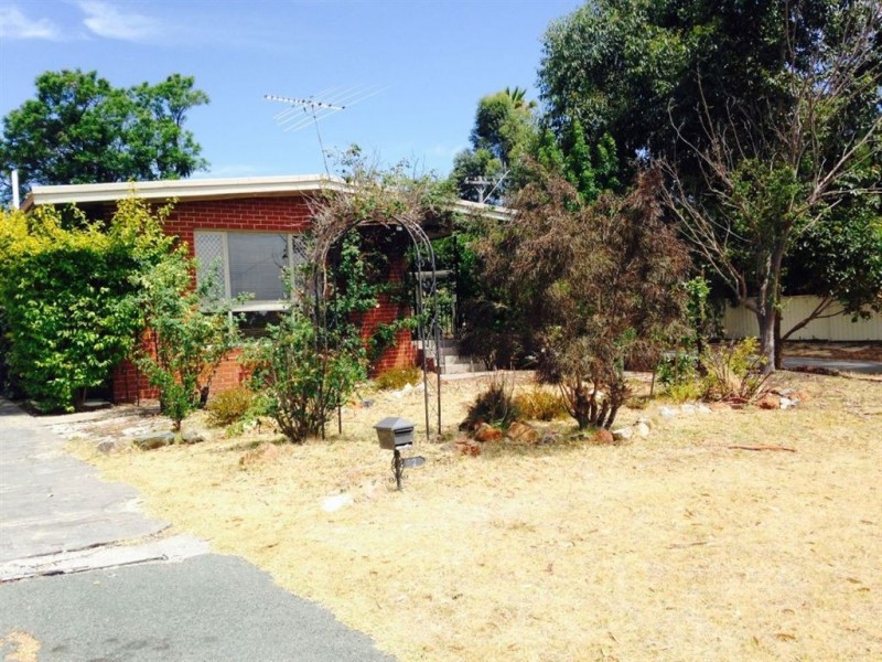32 Clenham Way, Kelmscott WA 6111