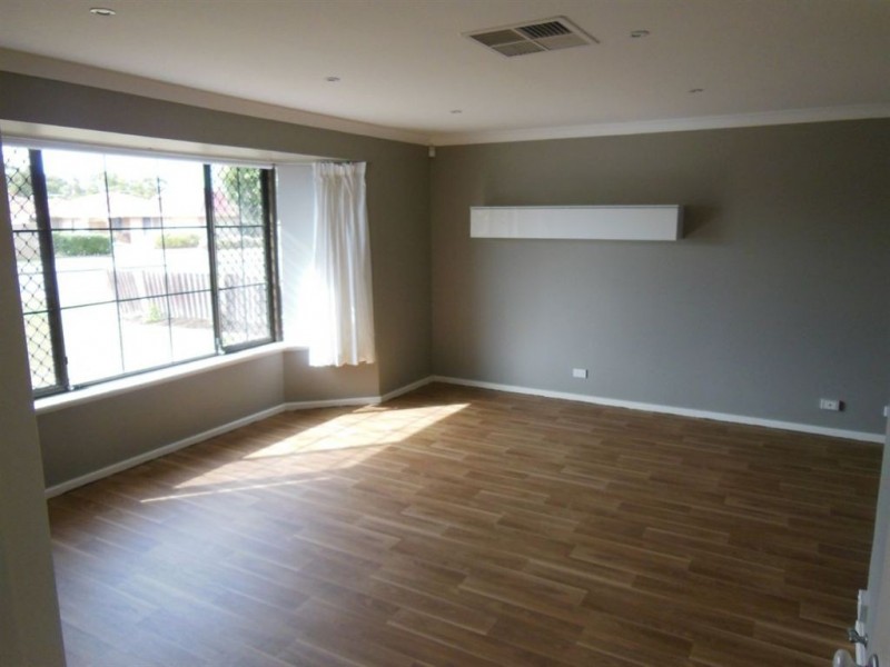 76 Stalker Road, Gosnells WA 6110