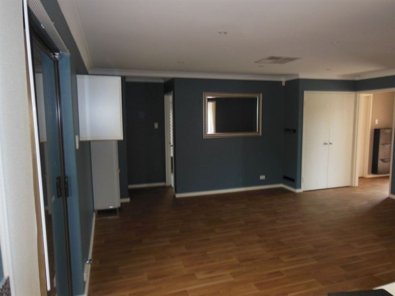 76 Stalker Road, Gosnells WA 6110