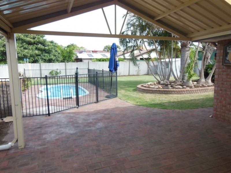 76 Stalker Road, Gosnells WA 6110