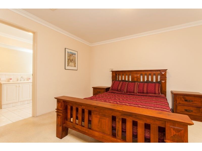 1 Everglades Close, Bibra Lake WA 6163