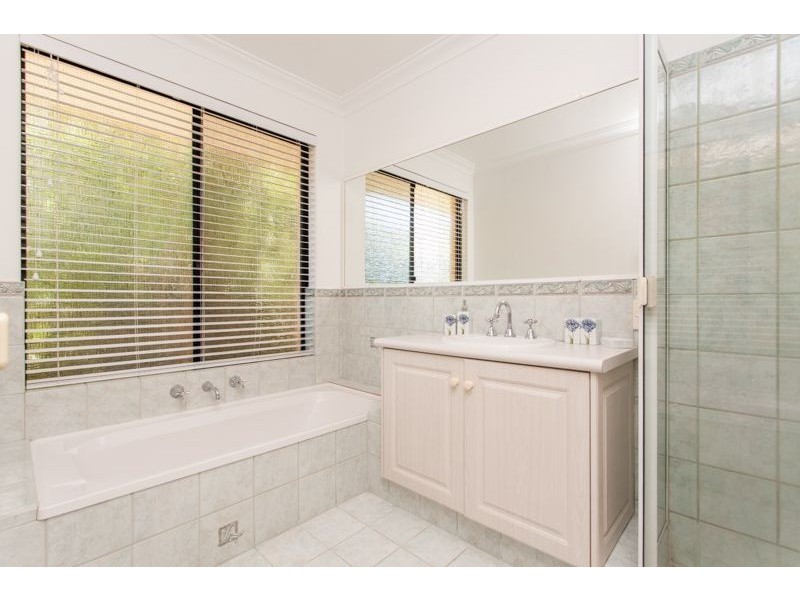 1 Everglades Close, Bibra Lake WA 6163