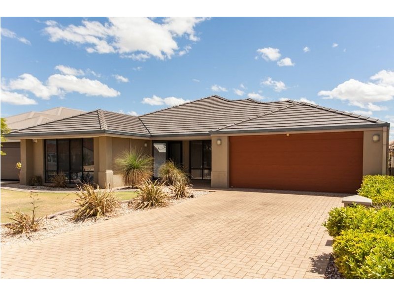 11 Calgary Street, Southern River WA 6110