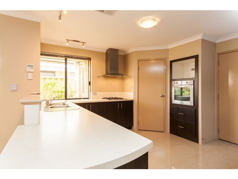 11 Calgary Street, Southern River WA 6110