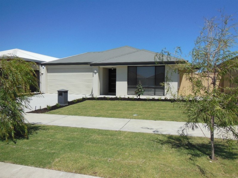 13 Loreto Way, Southern River WA 6110