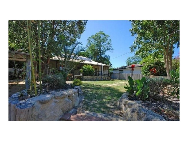 118 Clifton Road, Kelmscott WA 6111