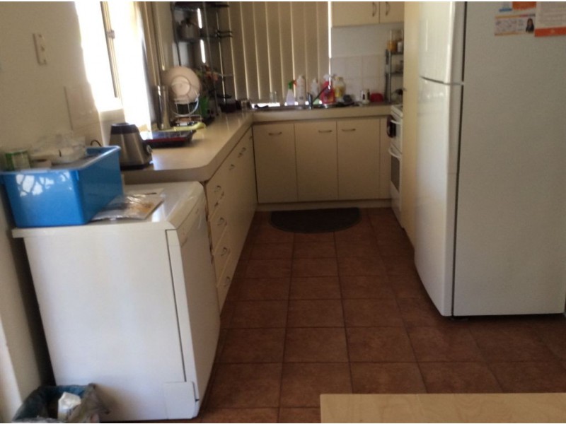4/92 Wilfred Road, Thornlie WA 6108