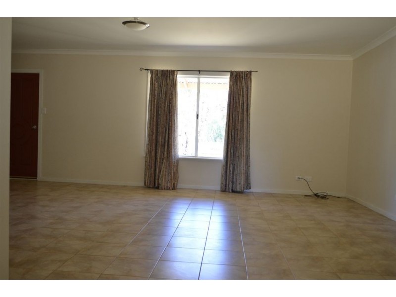 3 Hotham Street, Wandering WA 6308