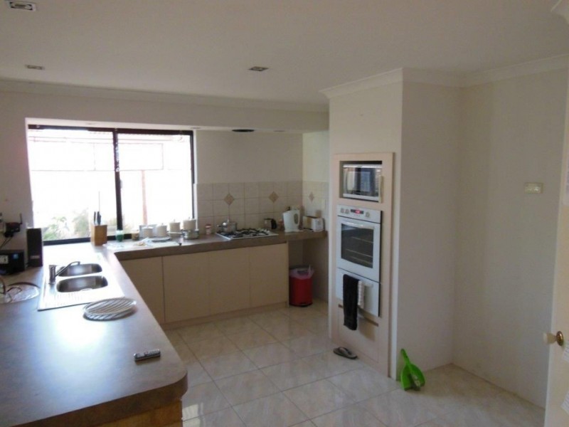 13 Bullock Court, Huntingdale WA 6110