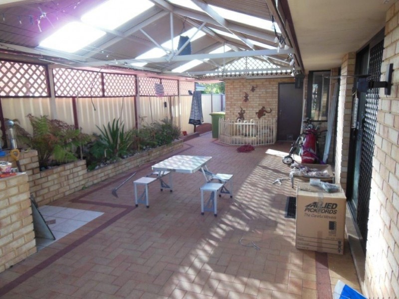 13 Bullock Court, Huntingdale WA 6110