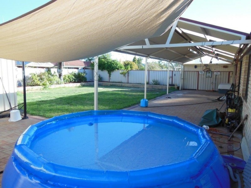 13 Bullock Court, Huntingdale WA 6110