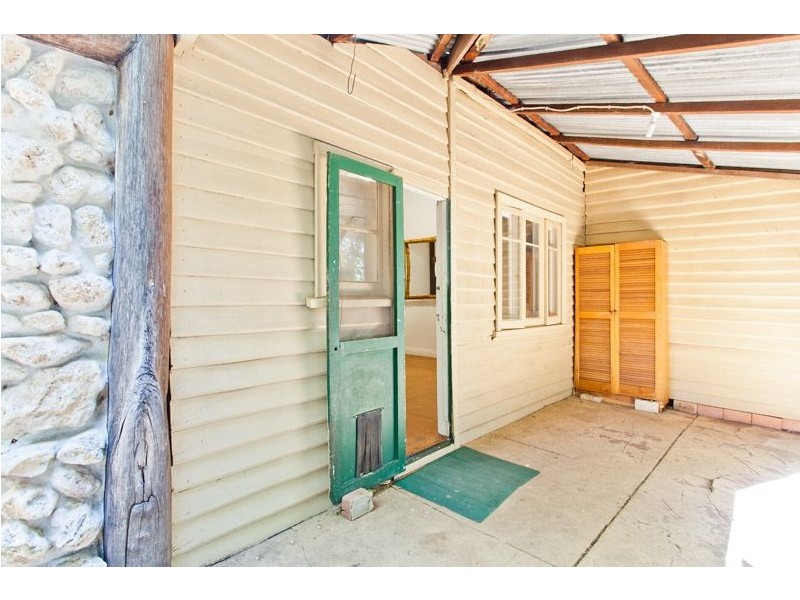 118 Clifton Street, Kelmscott WA 6111