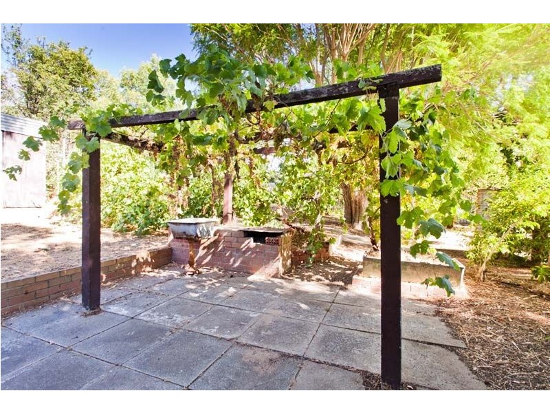 118 Clifton Street, Kelmscott WA 6111