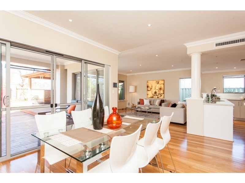 20 Joshua Close, Bibra Lake WA 6163