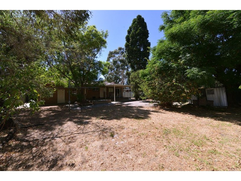 143 Eudoria Street, Gosnells WA 6110