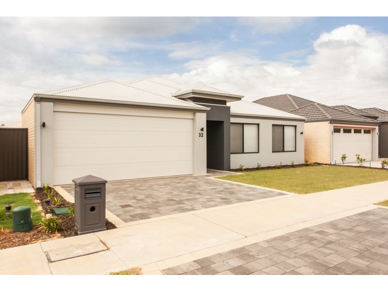 32 Camballin Street, Harrisdale WA 6112