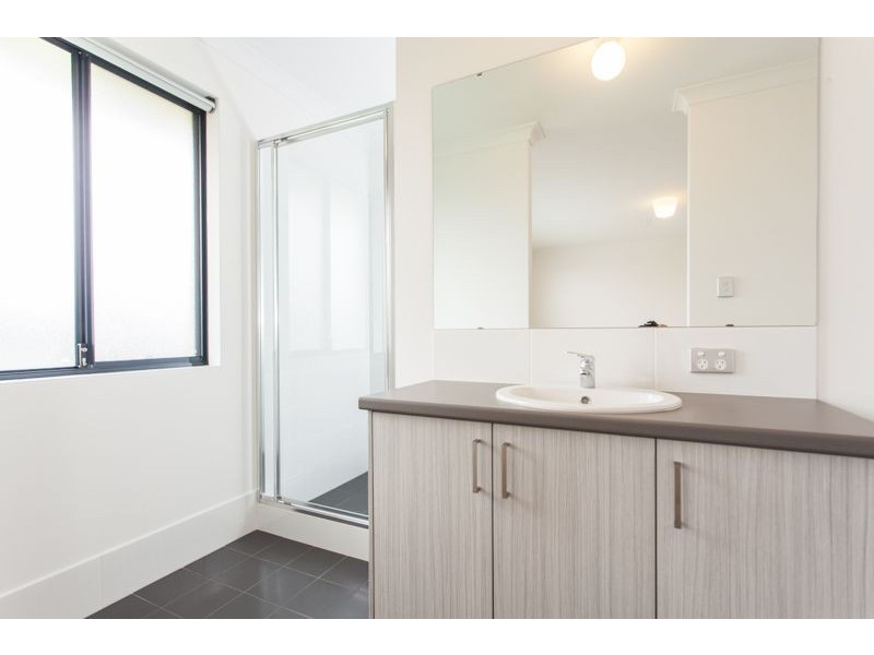 32 Camballin Street, Harrisdale WA 6112