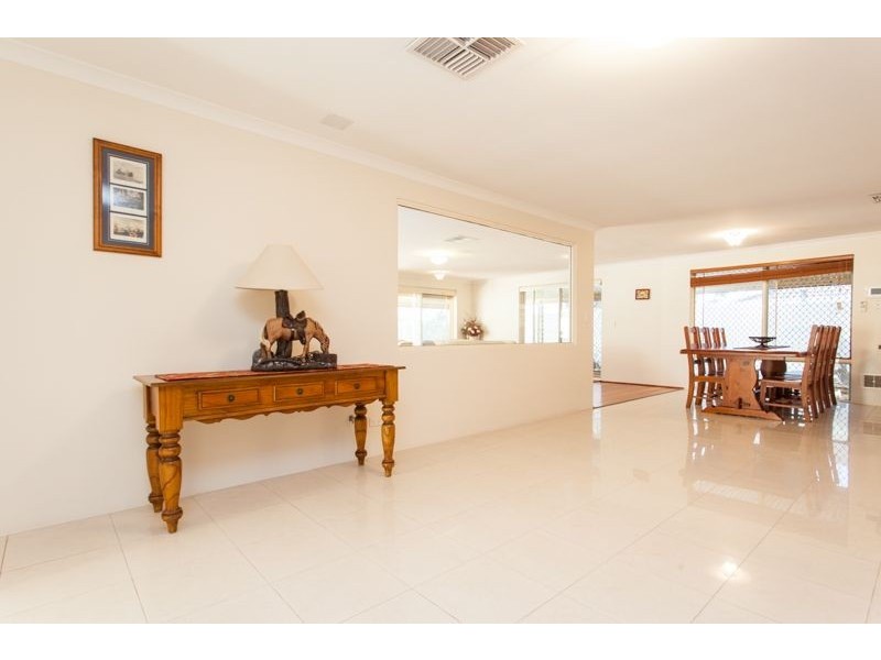 13 Provincial Mews, Bibra Lake WA 6163