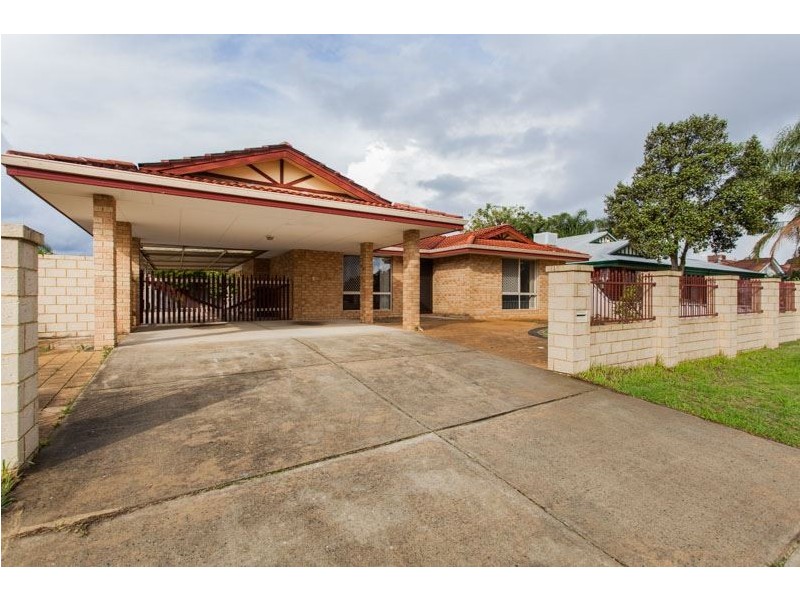 48 Brown Crescent, Seville Grove WA 6112