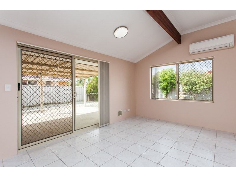 48 Brown Crescent, Seville Grove WA 6112