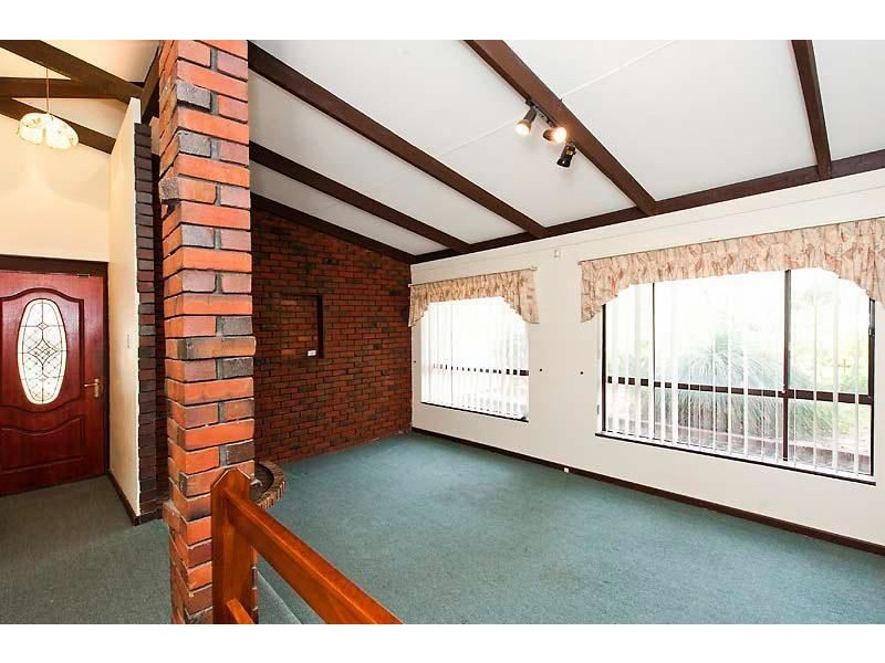 53 Ward Crescent, Kelmscott WA 6111