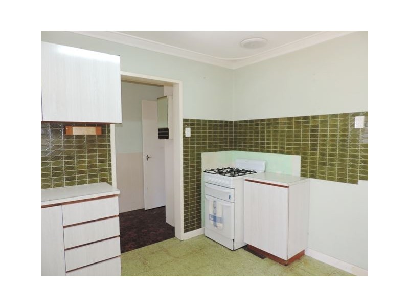 12 Pictor Court, Rockingham WA 6168