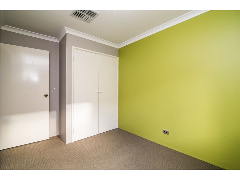 2/118 Amherst Road, Canning Vale WA 6155