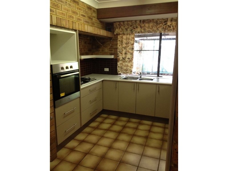 7 Robbins Place, Shelley WA 6148
