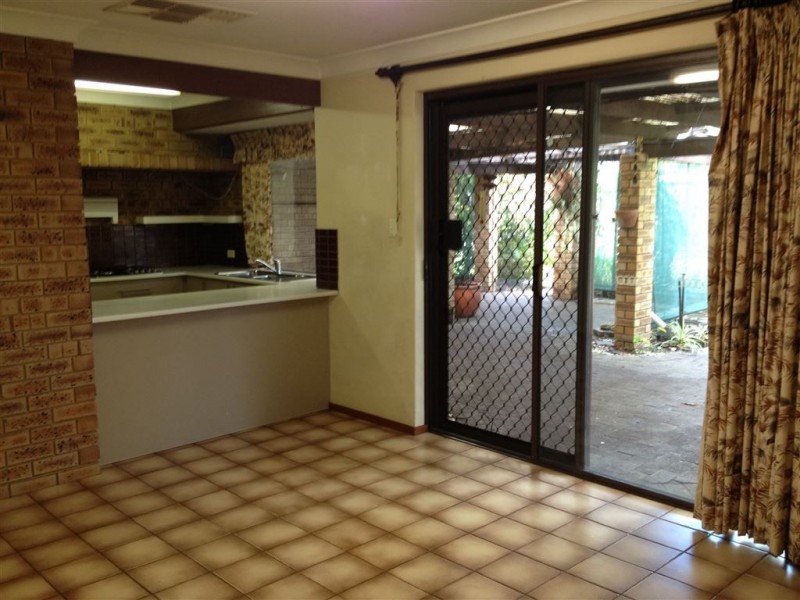 7 Robbins Place, Shelley WA 6148