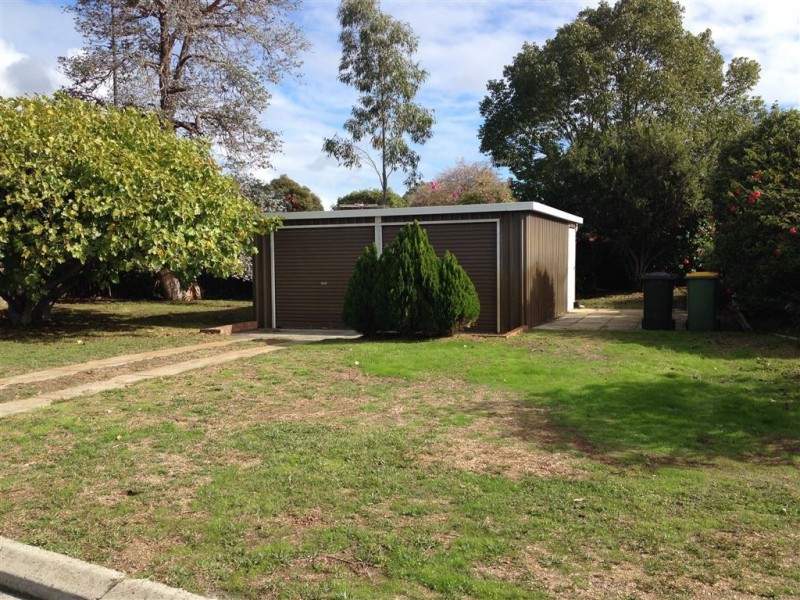 7 Robbins Place, Shelley WA 6148