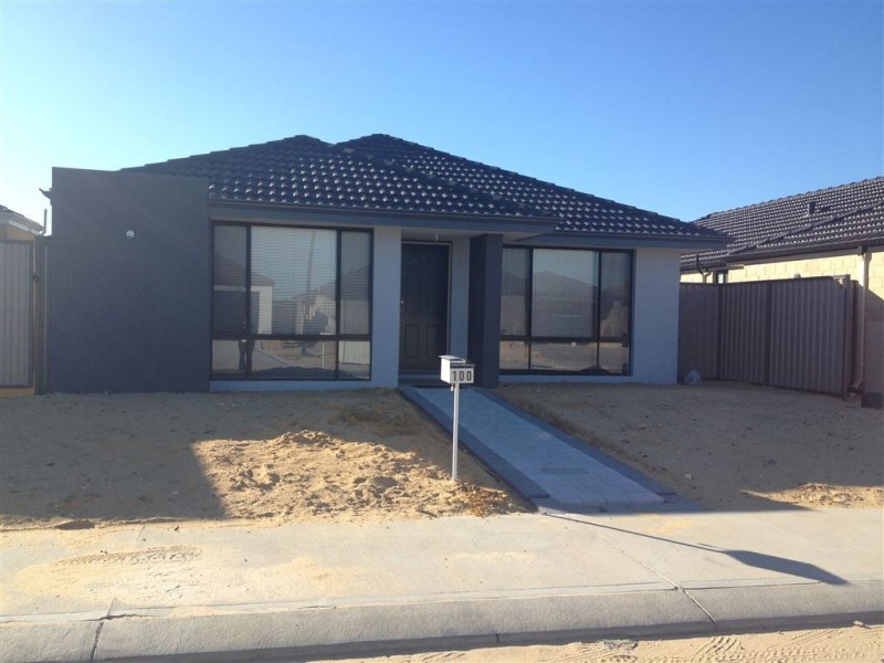 100 Riva Entrance, Piara Waters WA 6112