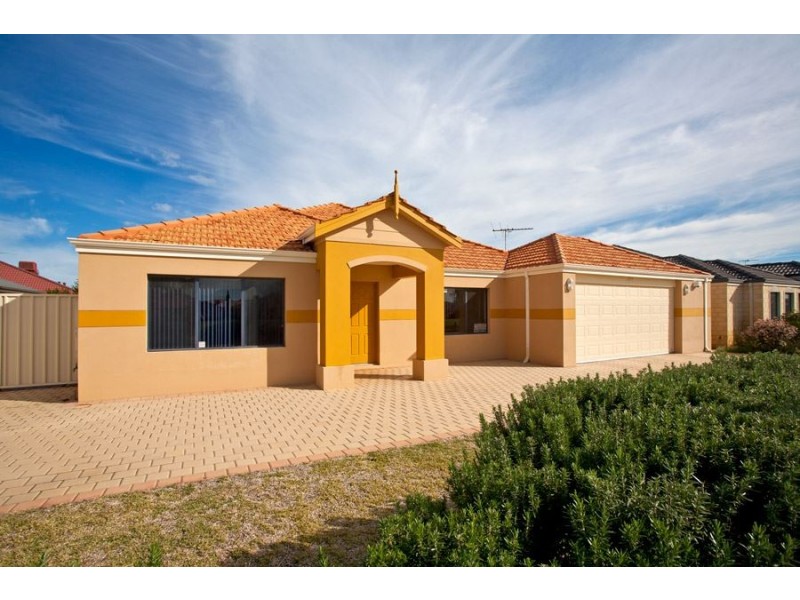 52 Ashmore Avenue, Canning Vale WA 6155