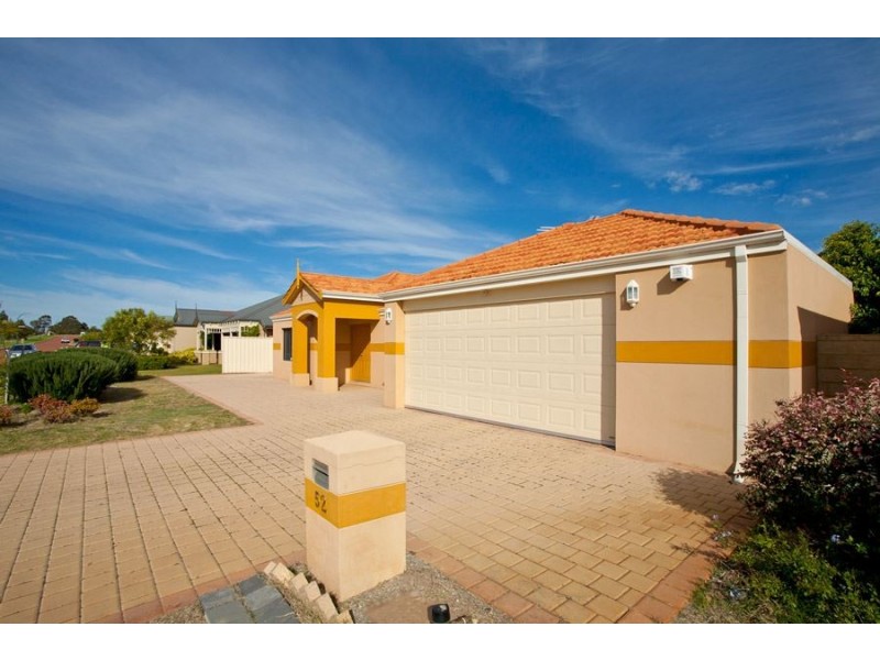 52 Ashmore Avenue, Canning Vale WA 6155