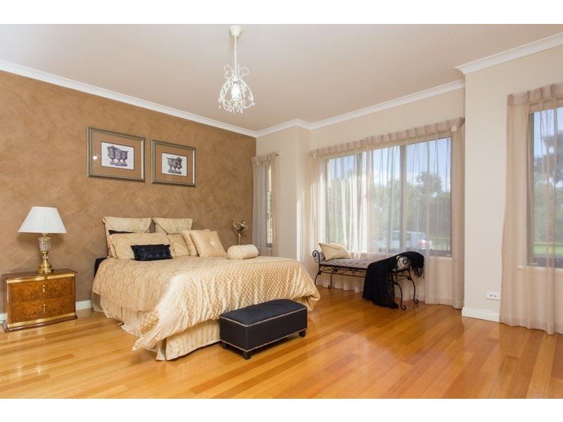 3 Briere Green, Bibra Lake WA 6163