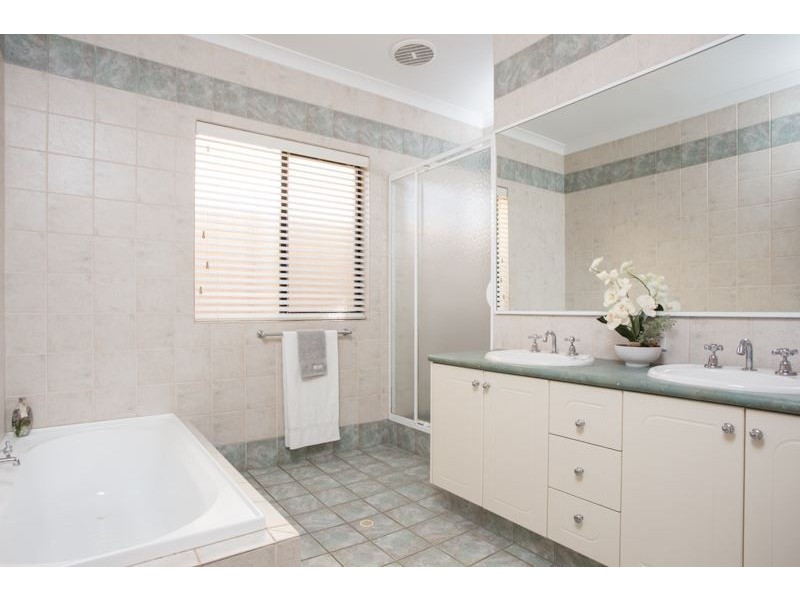 3 Briere Green, Bibra Lake WA 6163