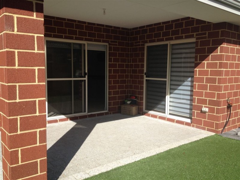 19 Laggan Road, Canning Vale WA 6155