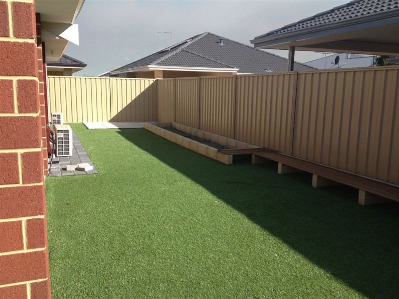 19 Laggan Road, Canning Vale WA 6155