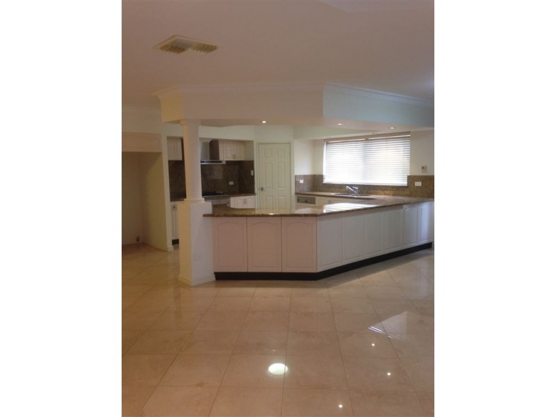 9 Cheval Place, Canning Vale WA 6155