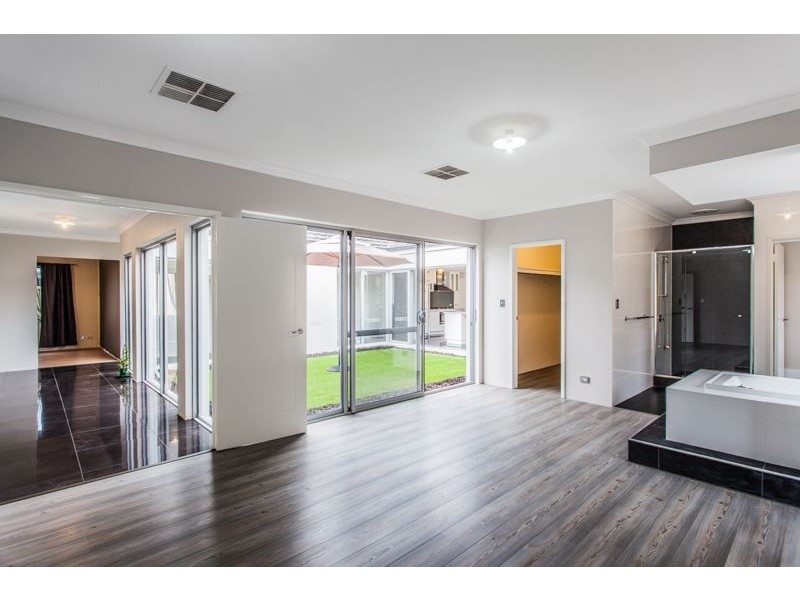 12 Turtledove Road, Harrisdale WA 6112