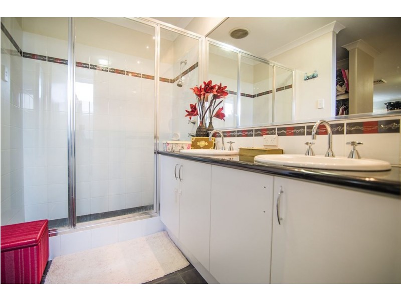 32 Streamside Street, Southern River WA 6110